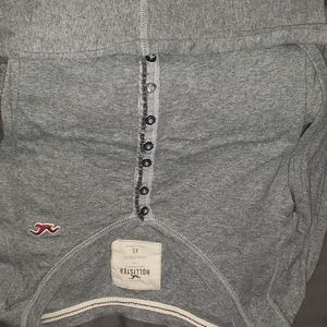 Light grey .XS .like new .Hollister layering long sleeve shirt.excel condition!